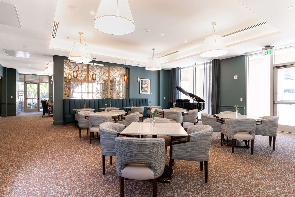 Dining Room | Sunrise of Coral Gables