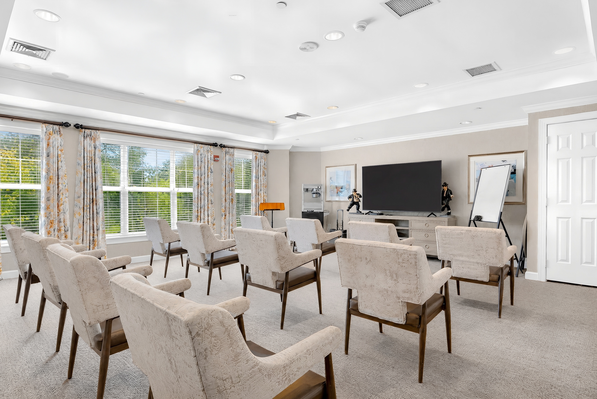 Sunrise of Woodcliff Lake | Activity Room