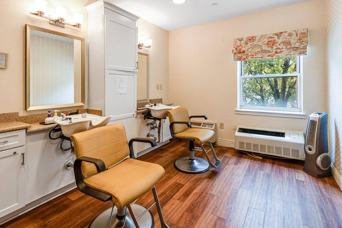 Salon | Sunrise at Sheepshead Bay