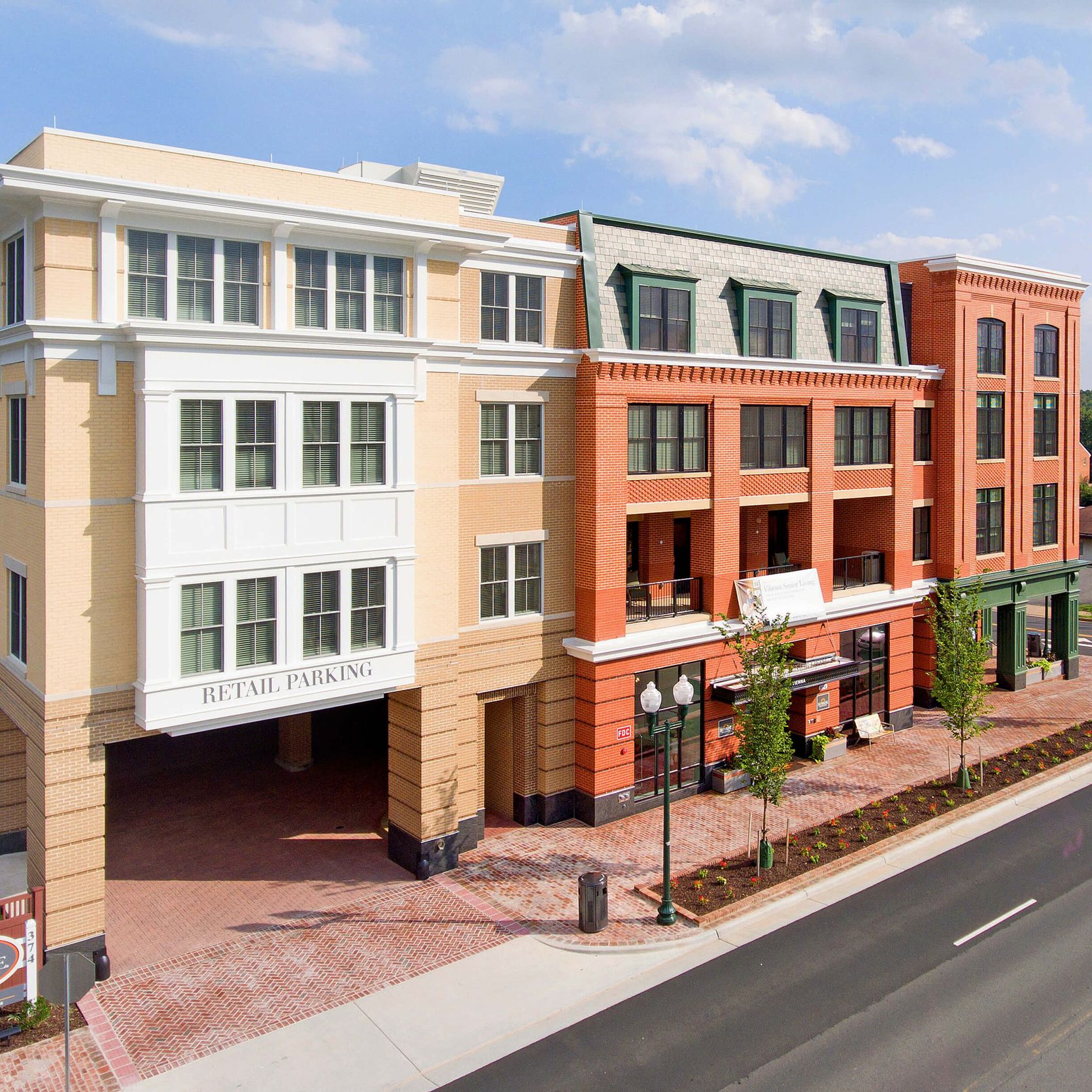 Exterior view of Sunrise of Vienna senior living community