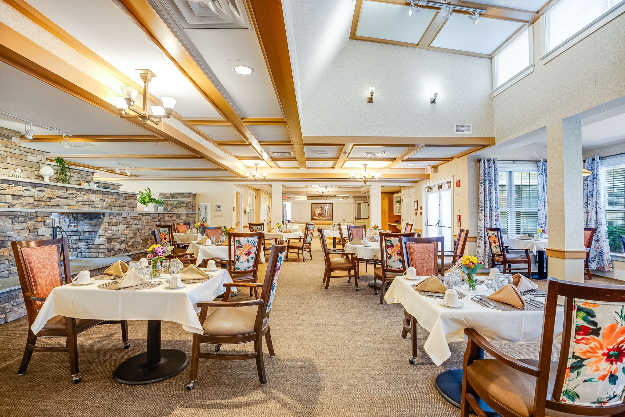 Sunrise of Jackson I Dining Room