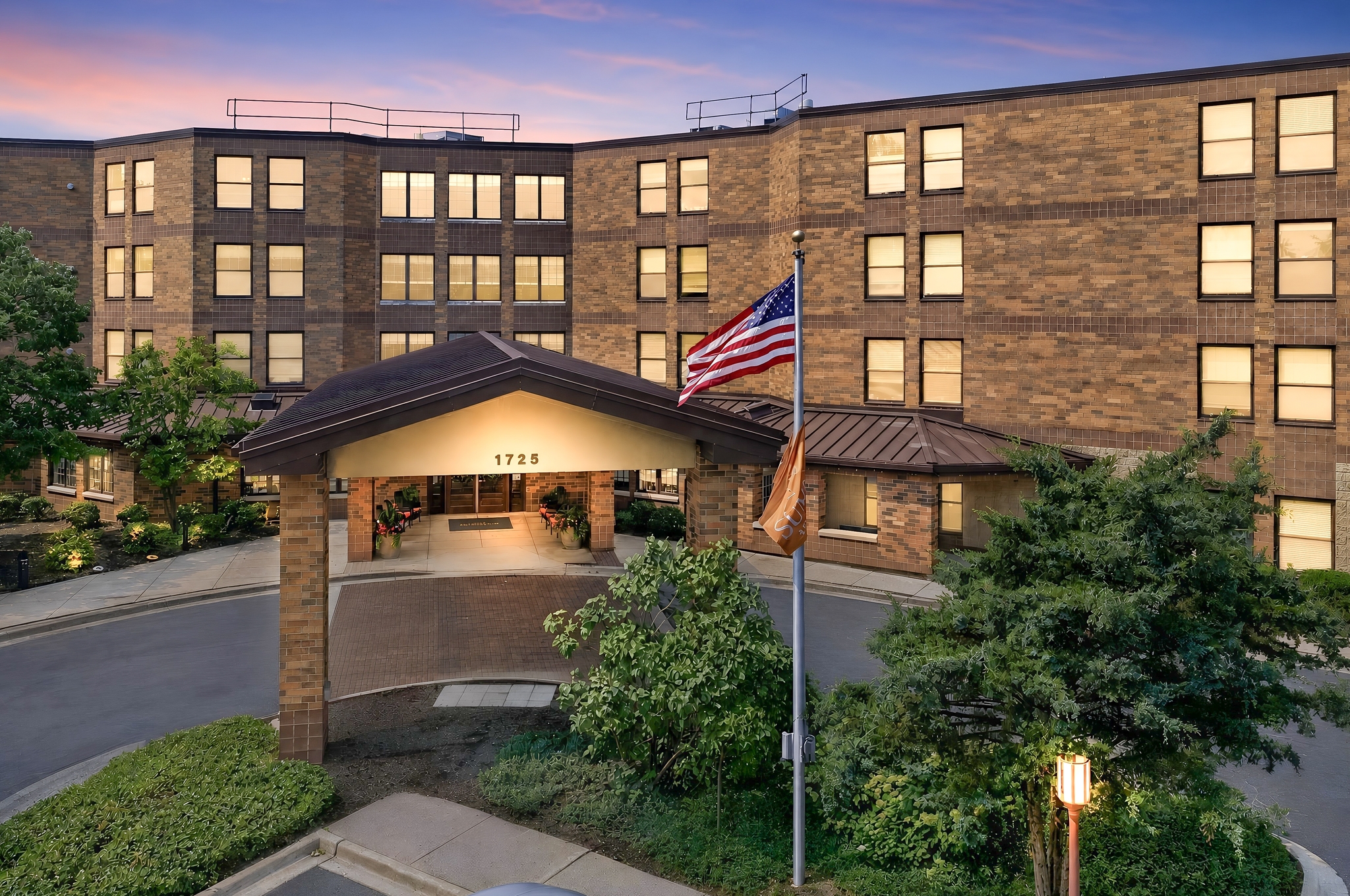 Sunrise of Park Ridge Exterior 1