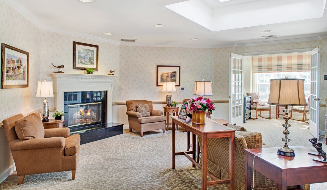 Assisted Living - REM Living Room