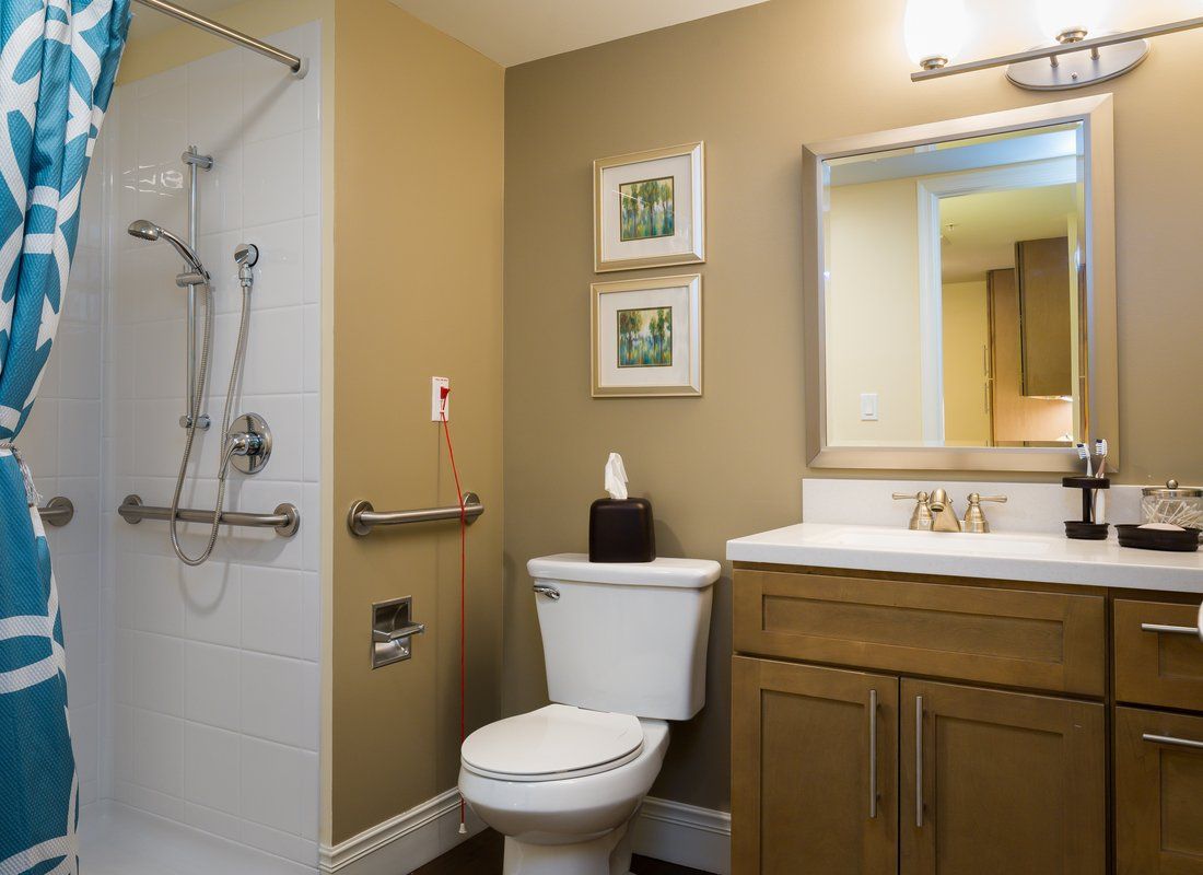 Sunrise of Bethesda Suite Bathroom