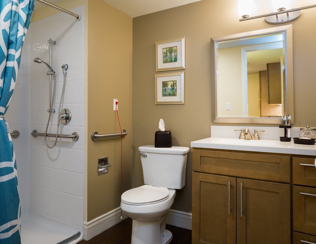 Sunrise of Bethesda Suite Bathroom