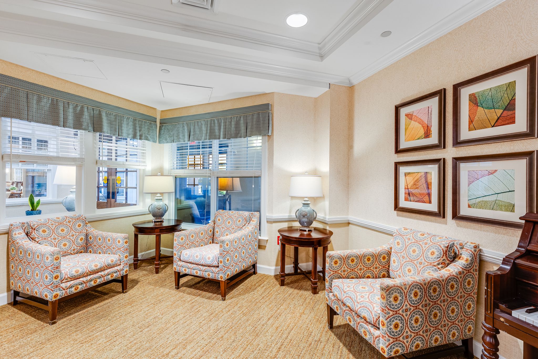 Sunrise of Wall I Sitting Area