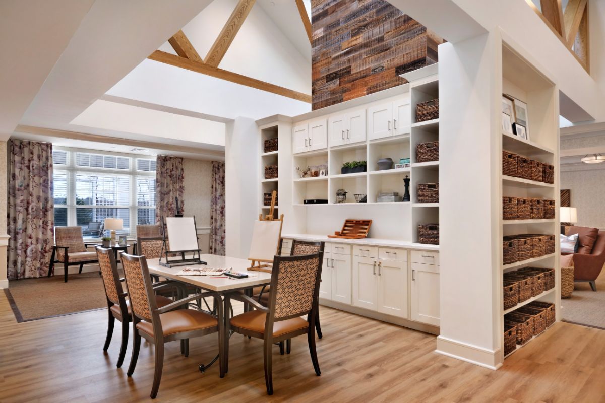 Sunrise of Huntington Activity Room