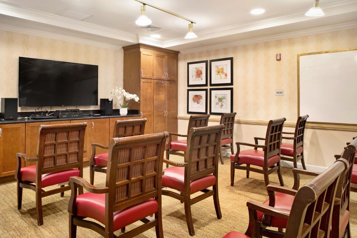 TV Room, Sunrise of Paramus