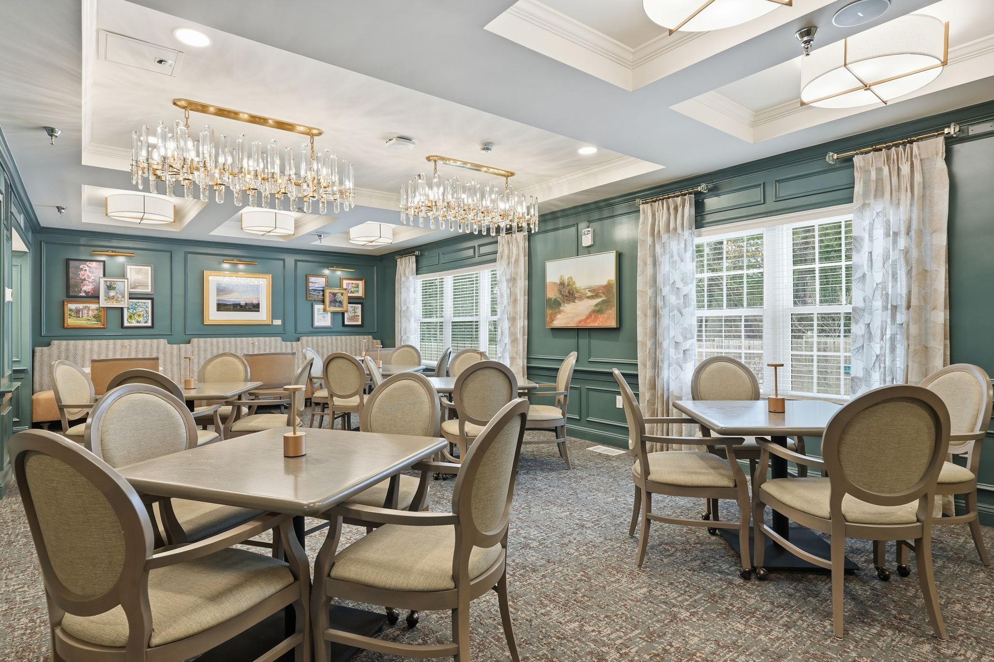 Dining Room | Sunrise at Countryside