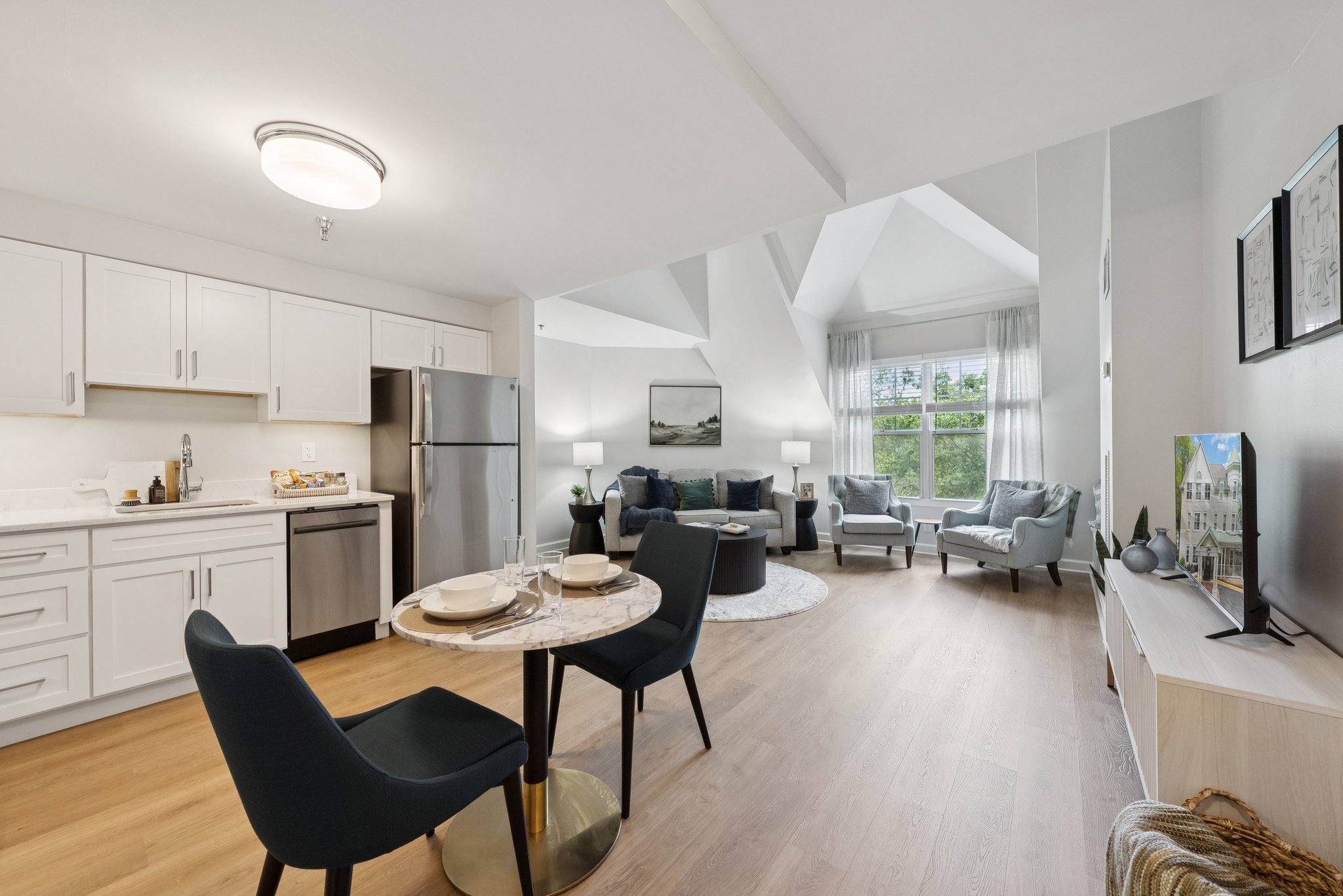 Sunrise at Bluemont Park | Model Living Room