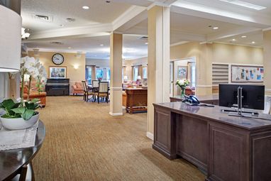 Brighton Gardens of Edison | Lobby