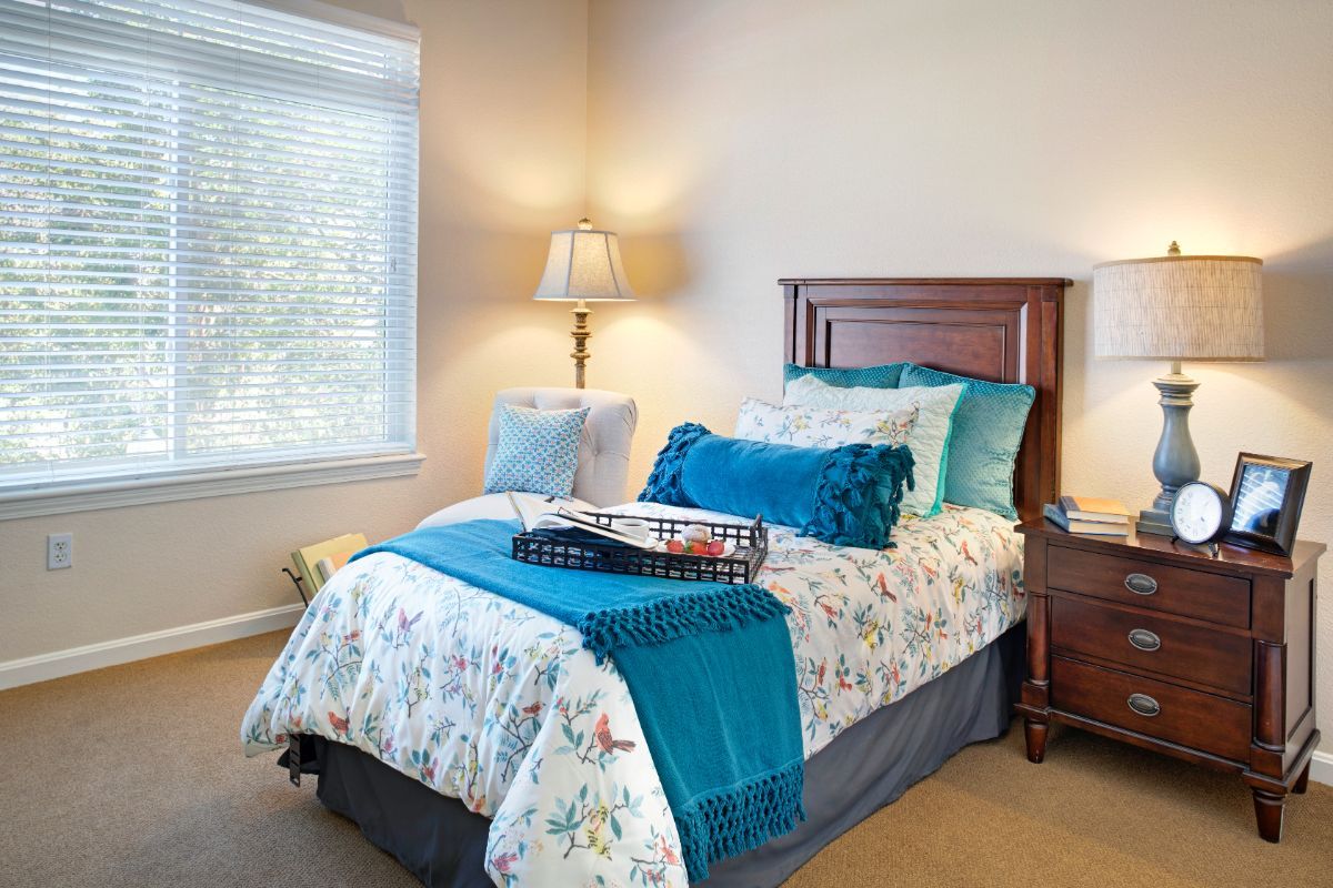 Model Bedroom, Sunrise of Claremont