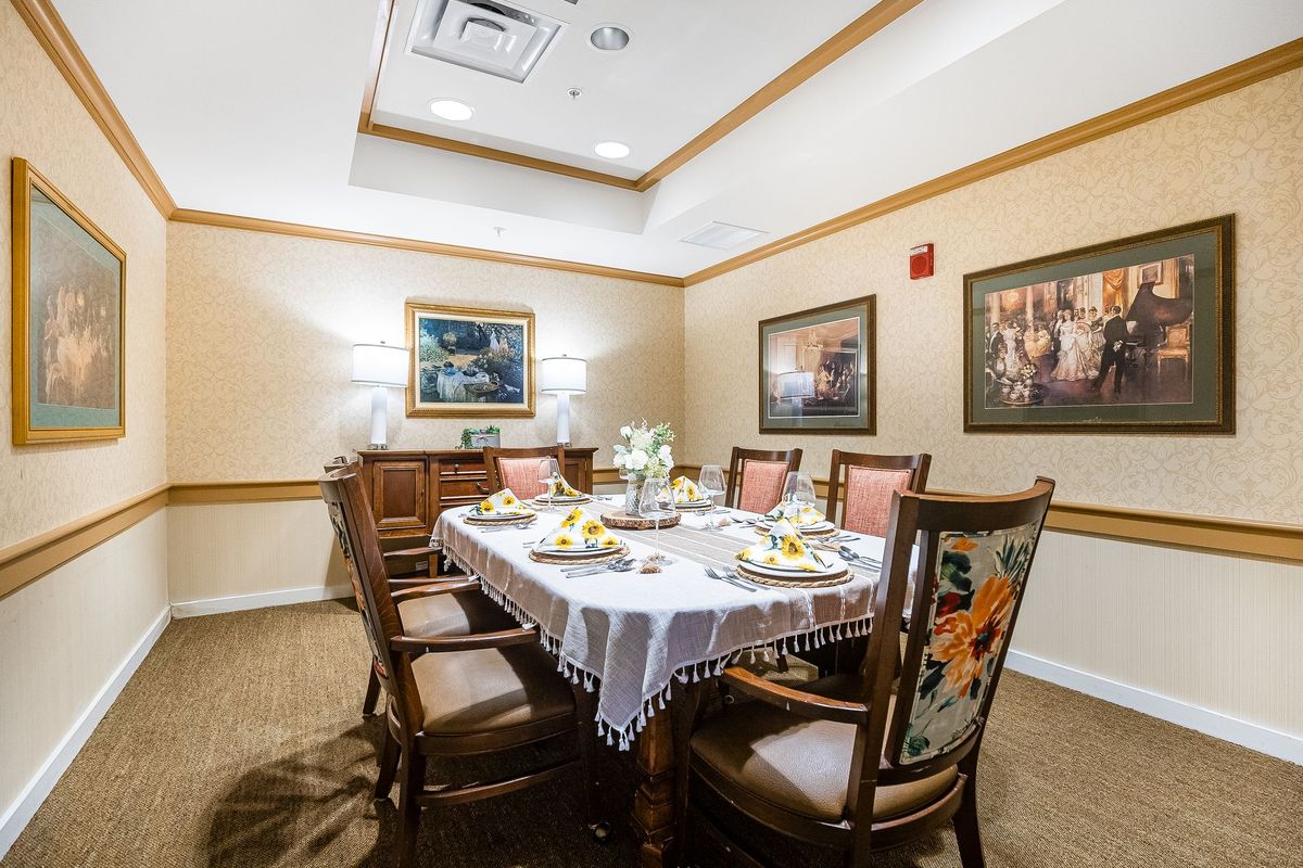 Sunrise of Jackson I private dining