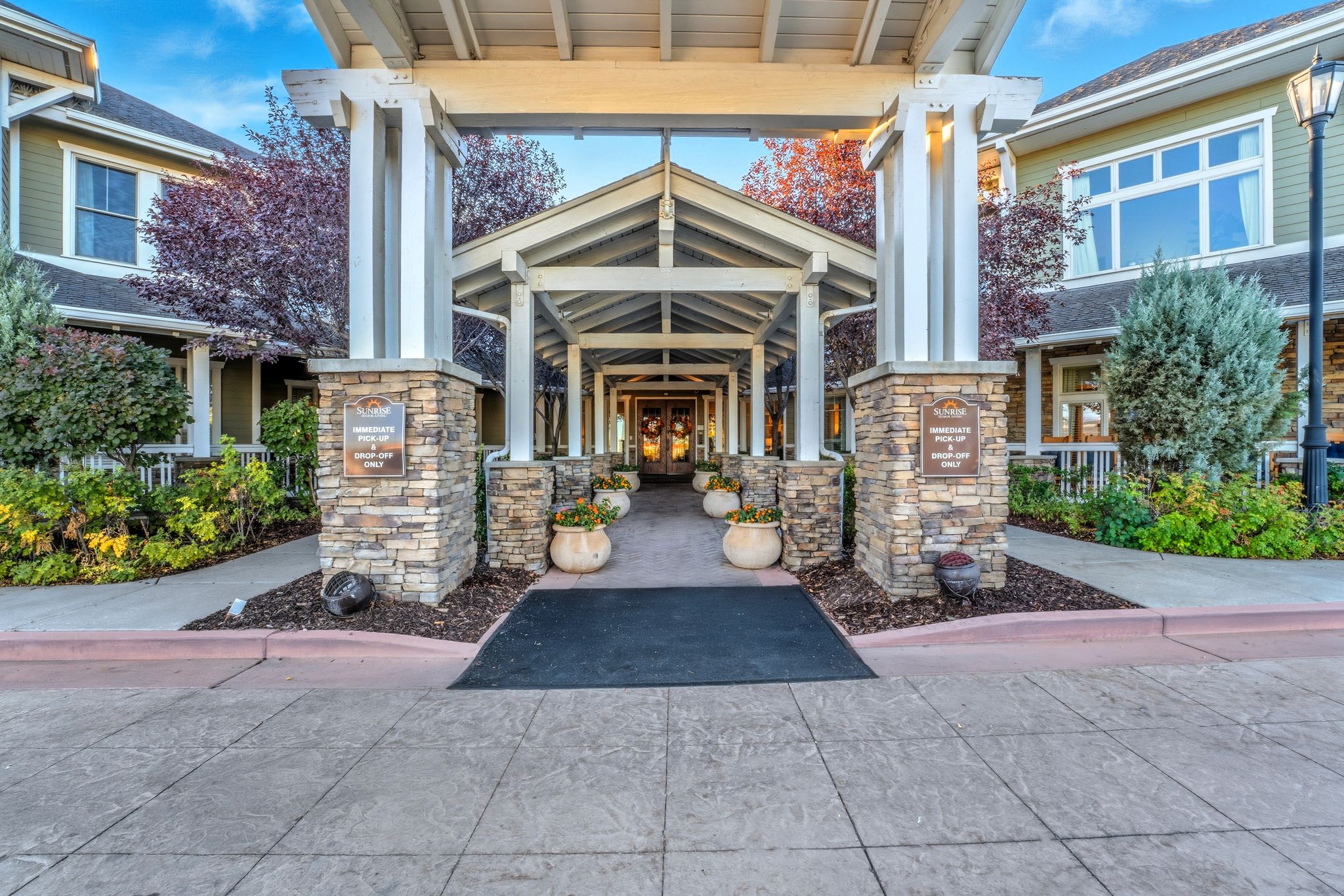  Sunrise of Sandy | Entrance