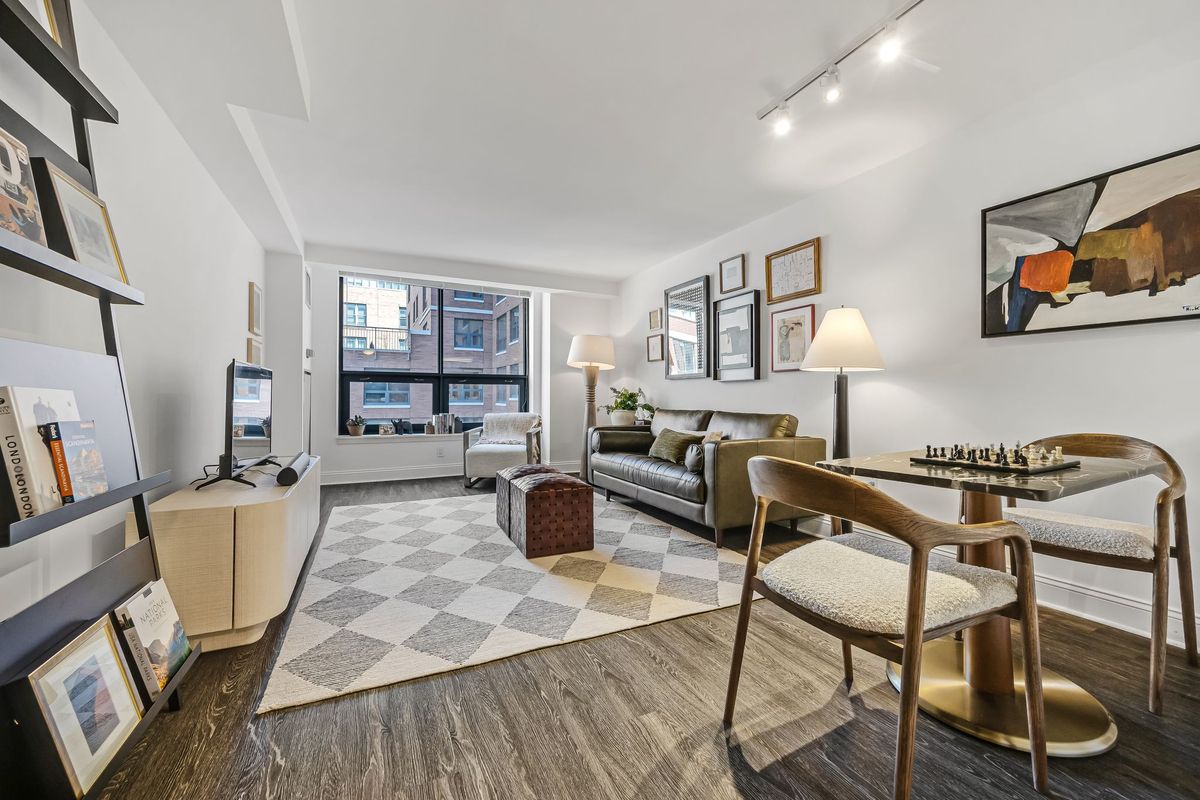 Model Living Room