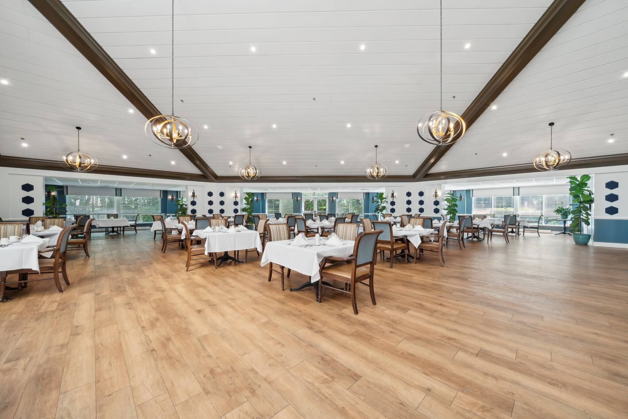 Dining Area | Sunrise Villa Tuckahoe