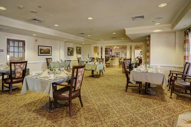 Dining Room at Sunrise at Orchard