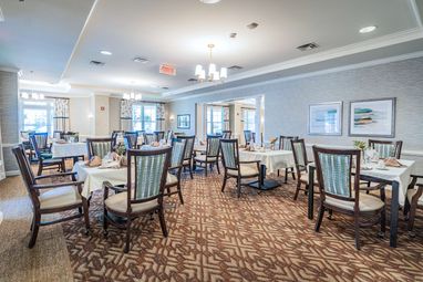 Sunrise of Fontainebleau | Dining Room