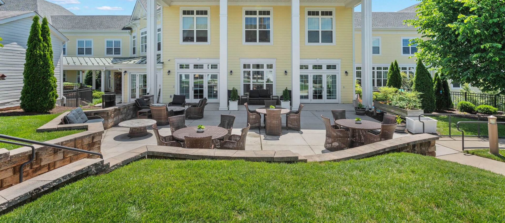 Virtual Tour & Photo Gallery Sunrise at Silas Burke House, VA