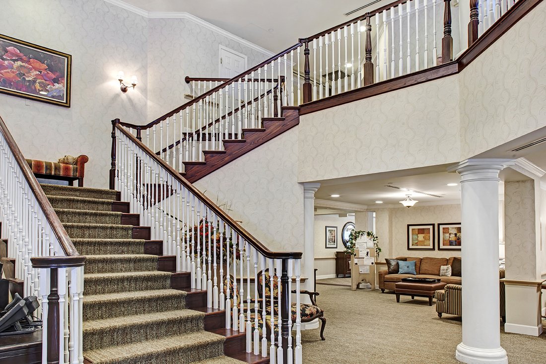 Lobby | Sunrise of Edina