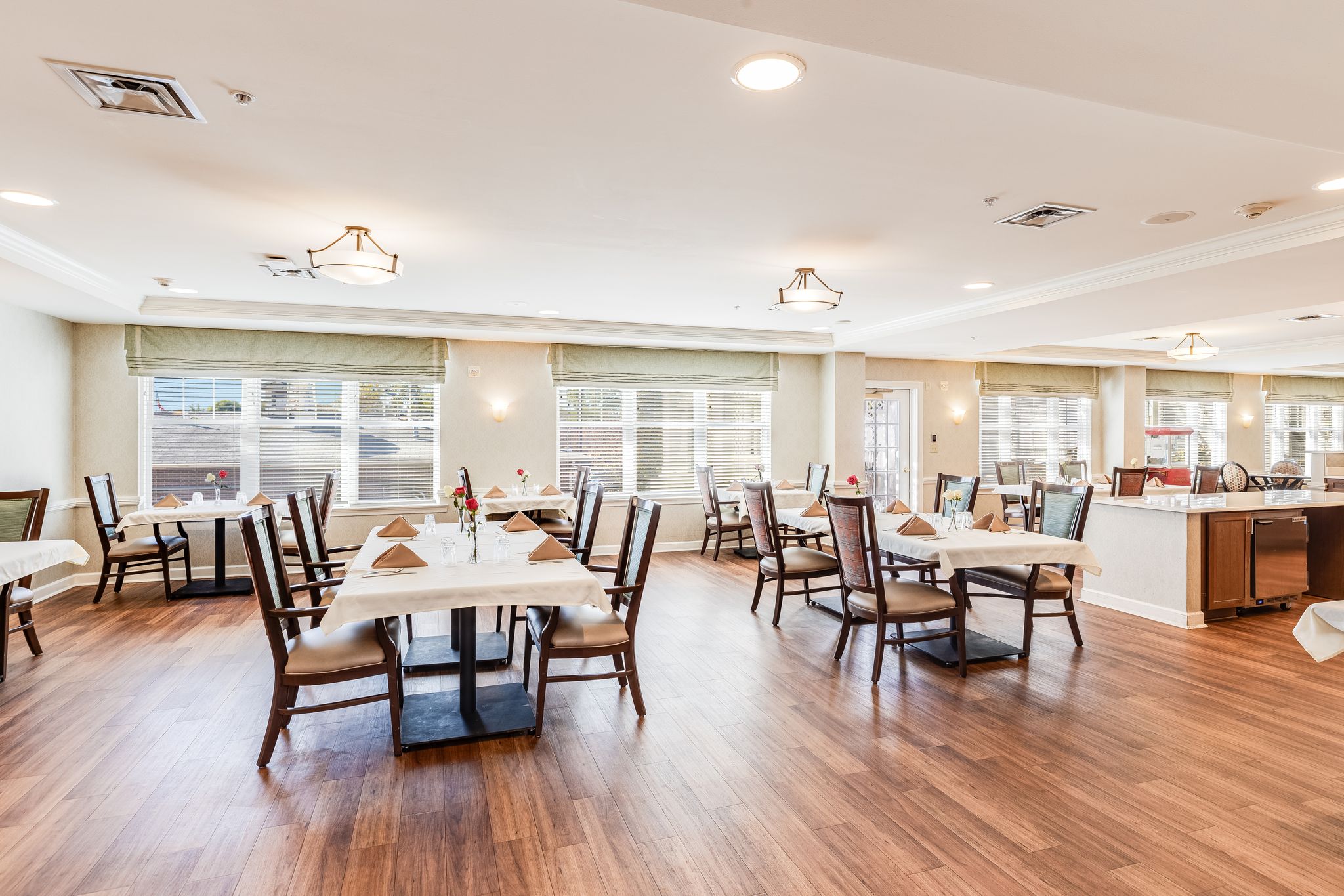Sunrise on Vernier | Dining Room