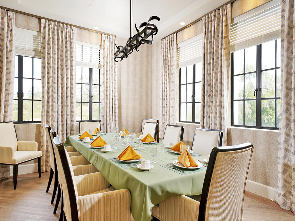 The Bluffs at Hamilton Hill | Private Dining Room