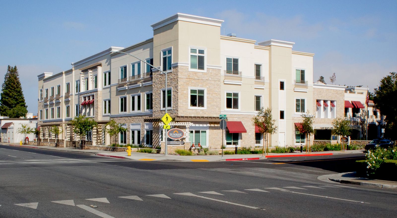 Sunrise of Redwood City I exterior
