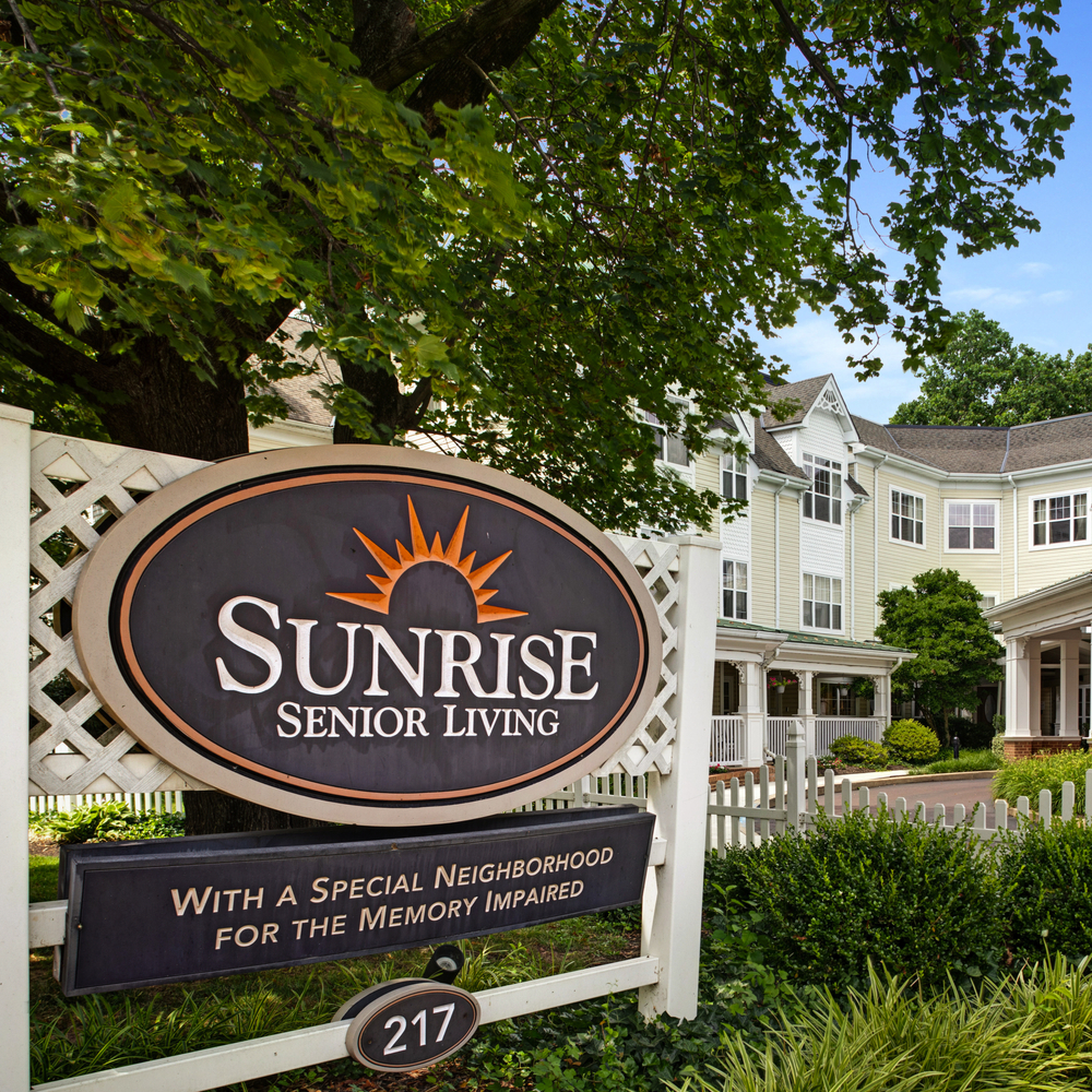 Feature.CommunitiesV2.Models.CommunityGallery.CommunityGalleryModel.Welcome to Sunrise of Haverford!