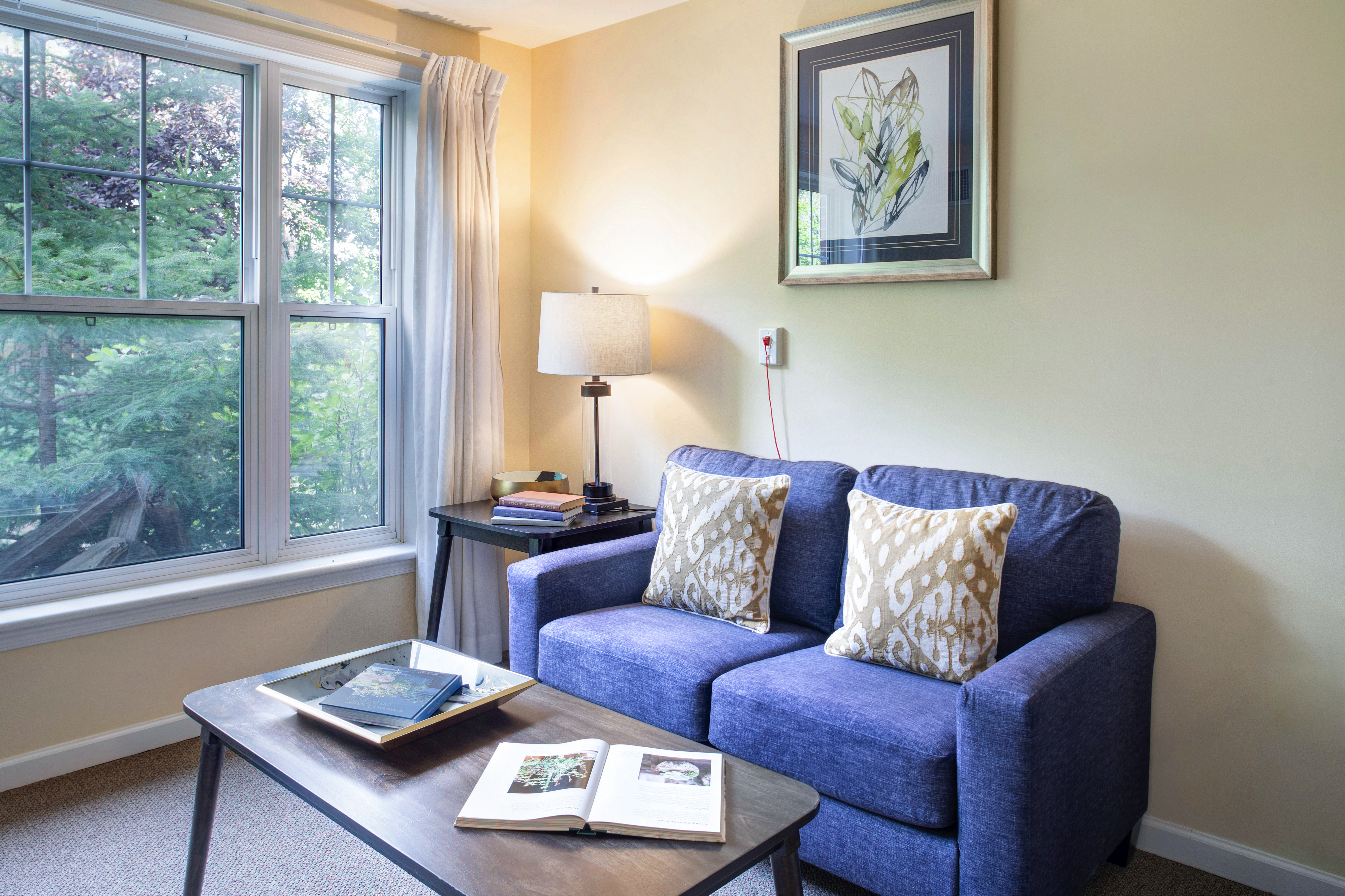 Sunrise of Unionville | Model Suite Living Room