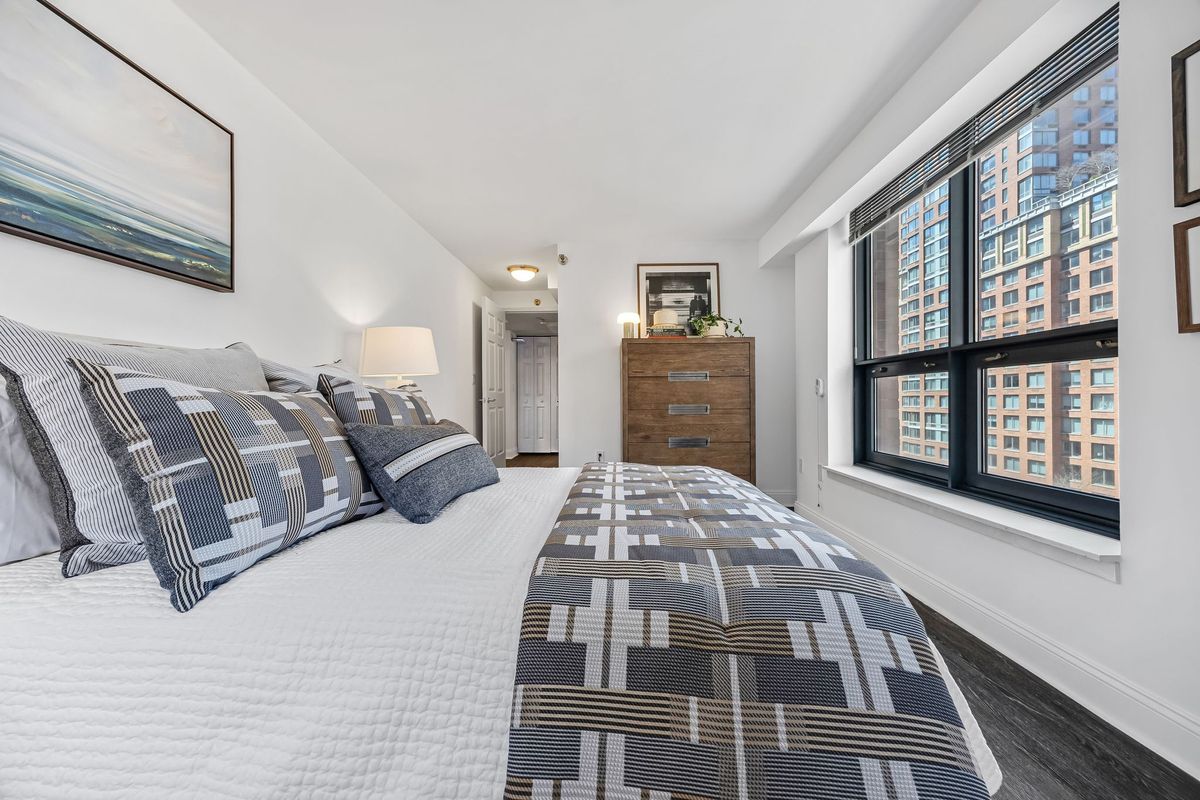Model Bedroom
