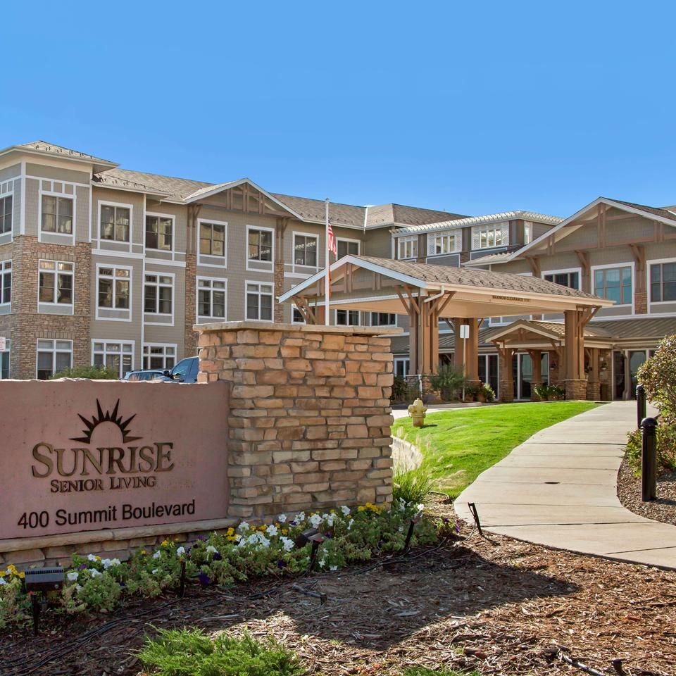 Activities & Dining Sunrise Senior Living Broomfield, CO