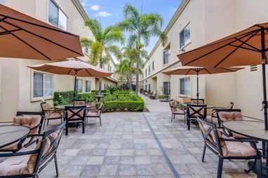 Sunrise of Yorba Linda | Patio