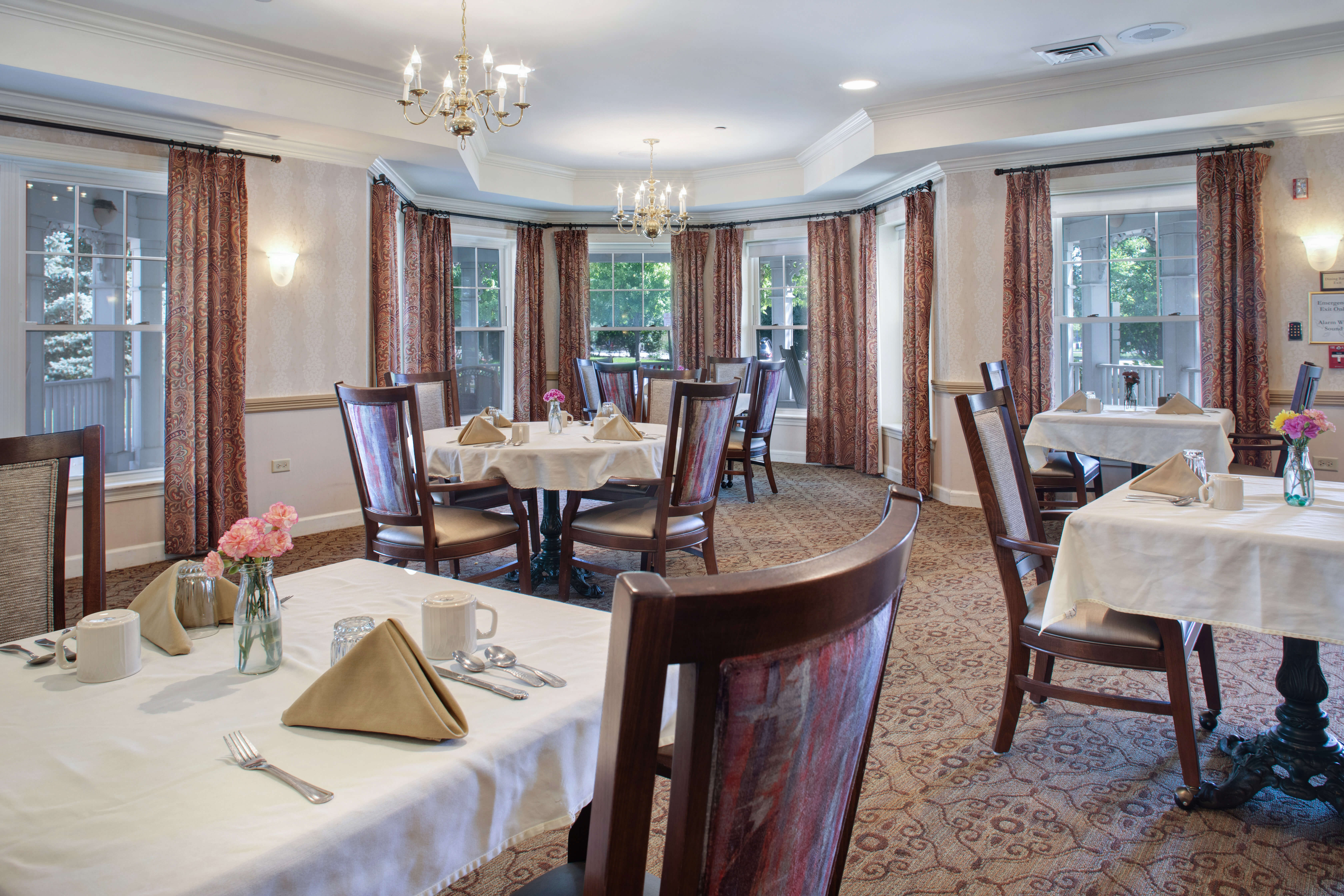 Sunrise of Schaumburg | Dining