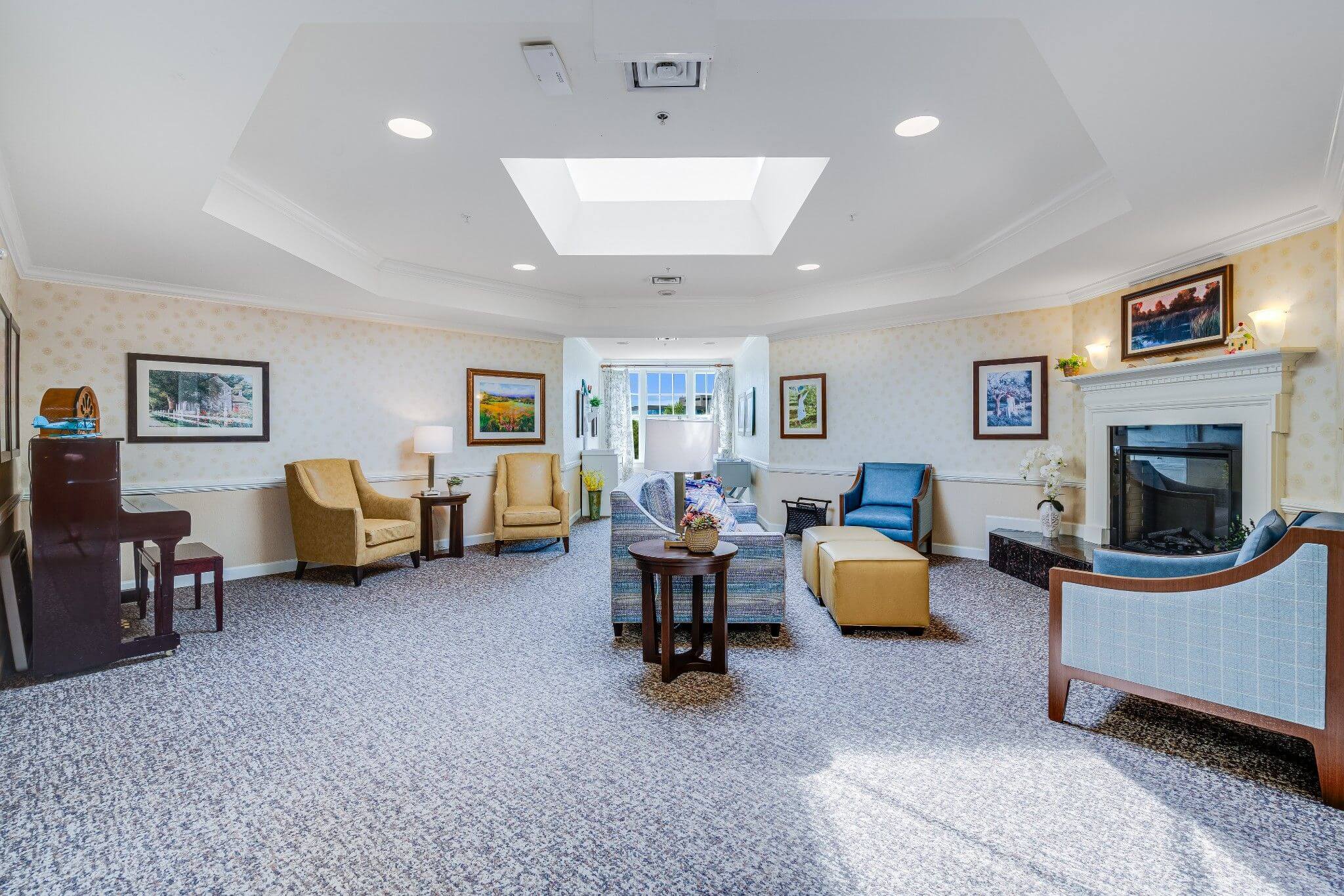 Sunrise of Burlington | Living Room