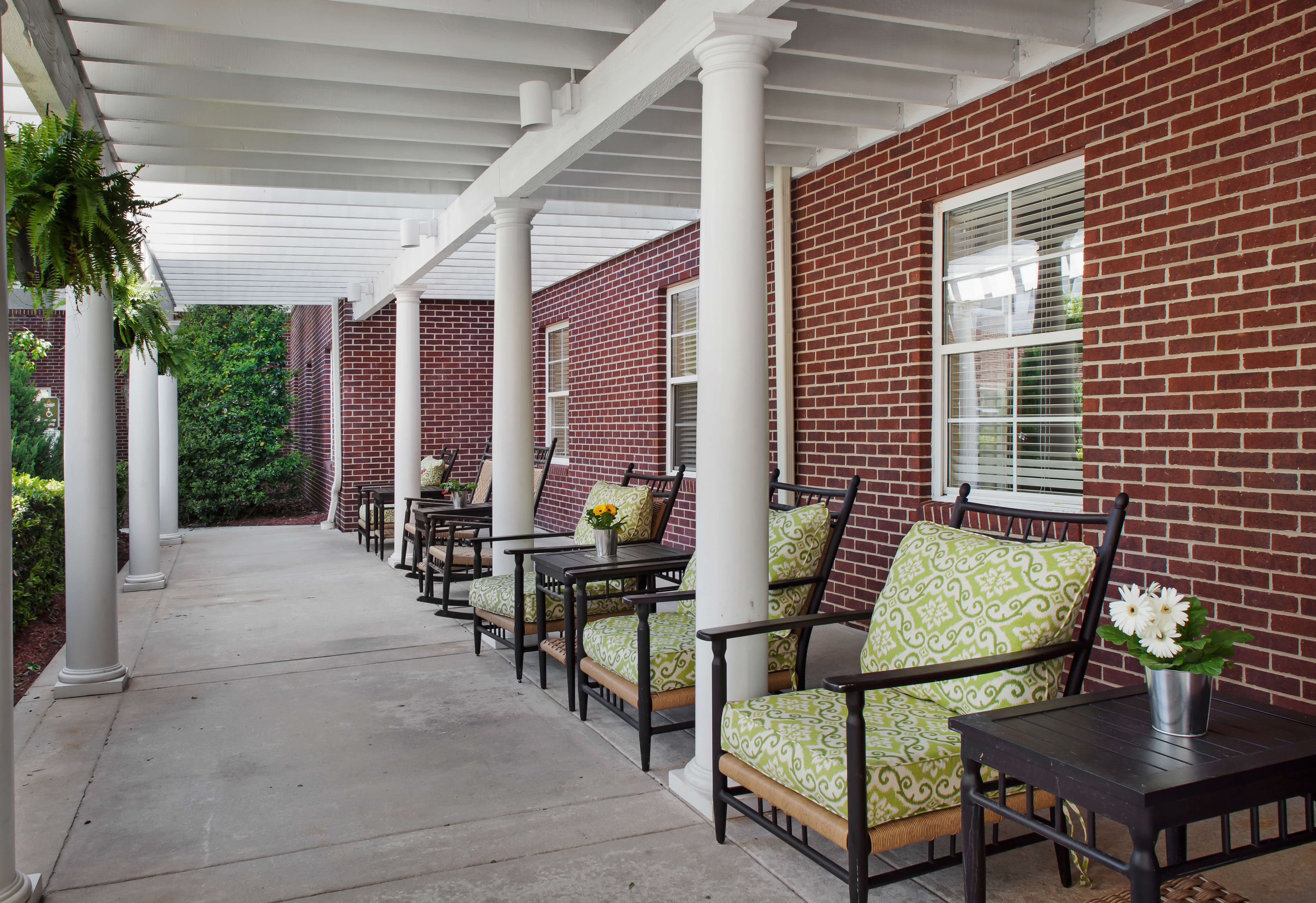 Sunrise at North Hills | Porch