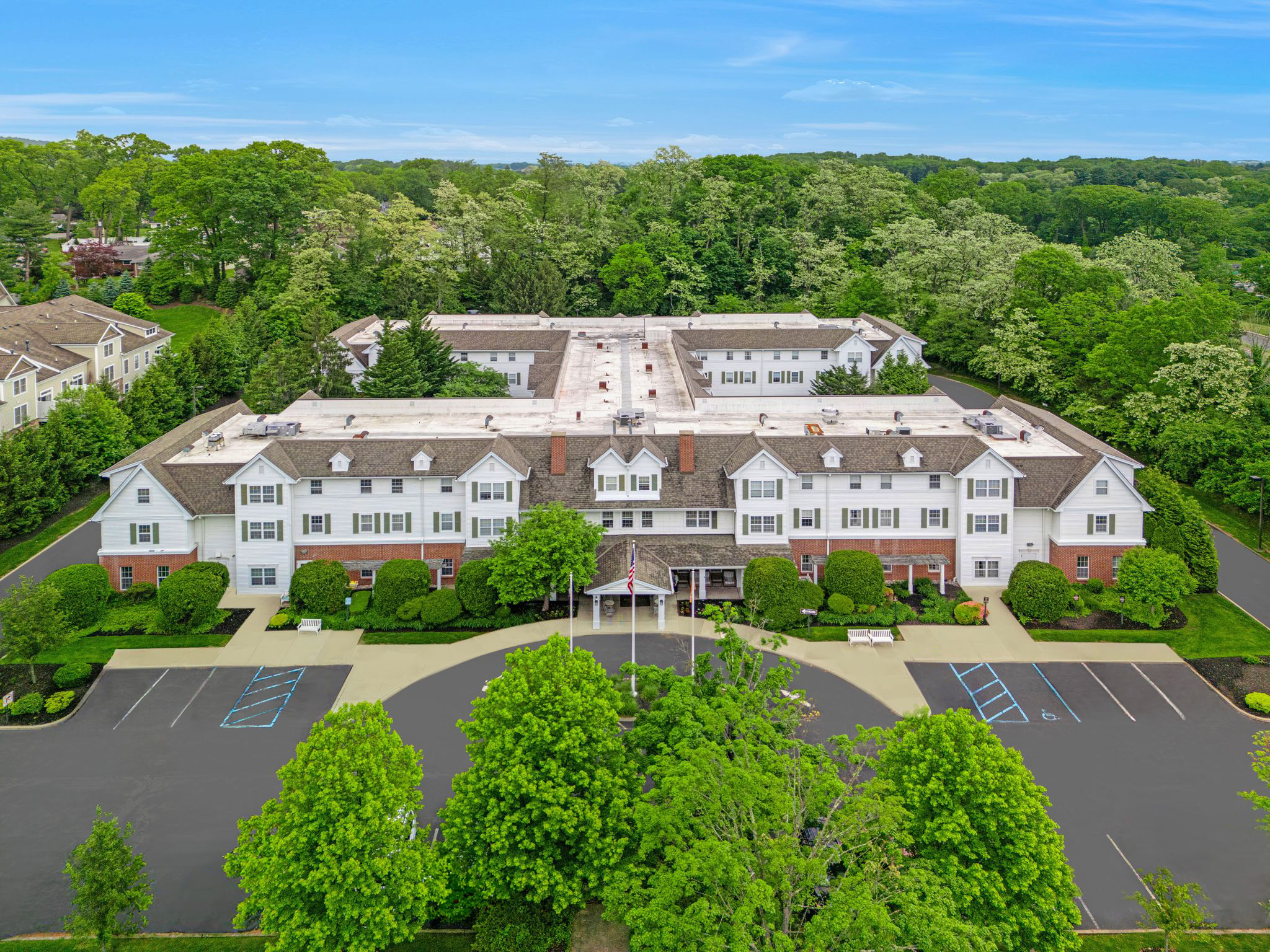 Brighton Gardens of Mountainside | Exterior