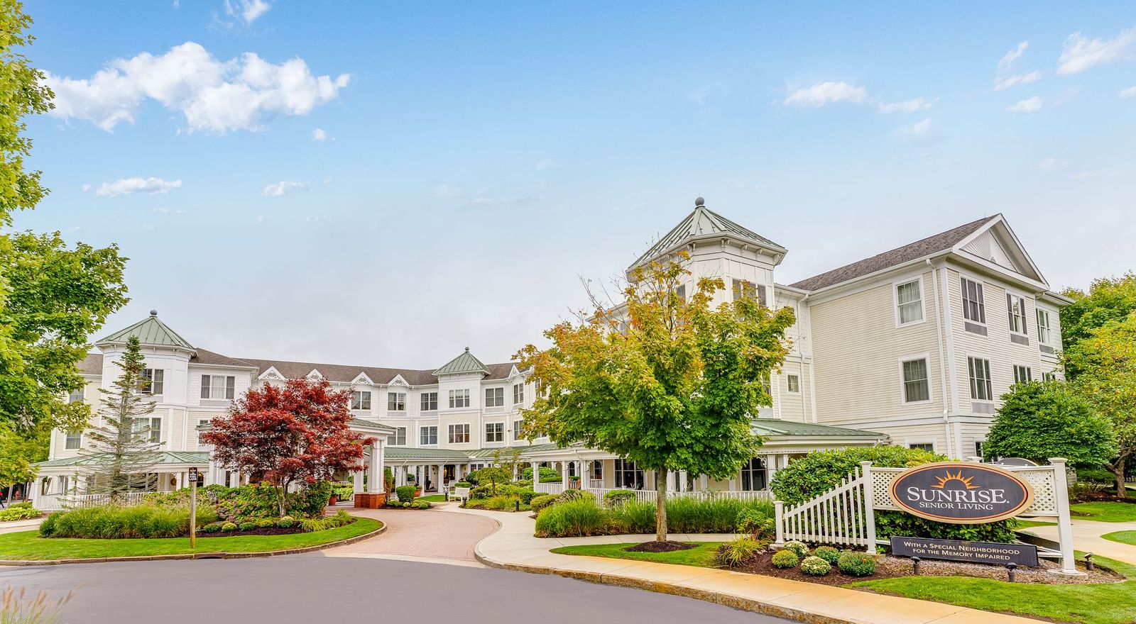 Assisted Senior Living in Braintree, MA Sunrise of Braintree