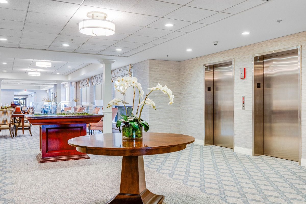 Lobby, Sunrise Villa Olympia Fields