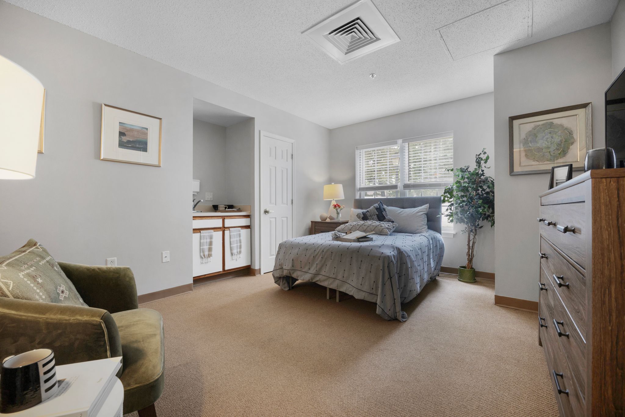 Brighton Gardens of Middletown | Model Suite