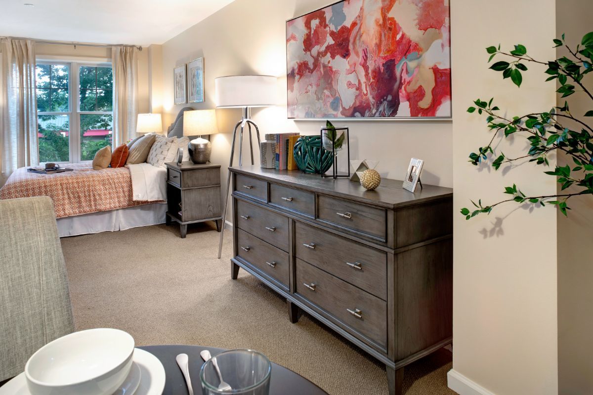 Sunrise of Glen Cove Suite Bedroom