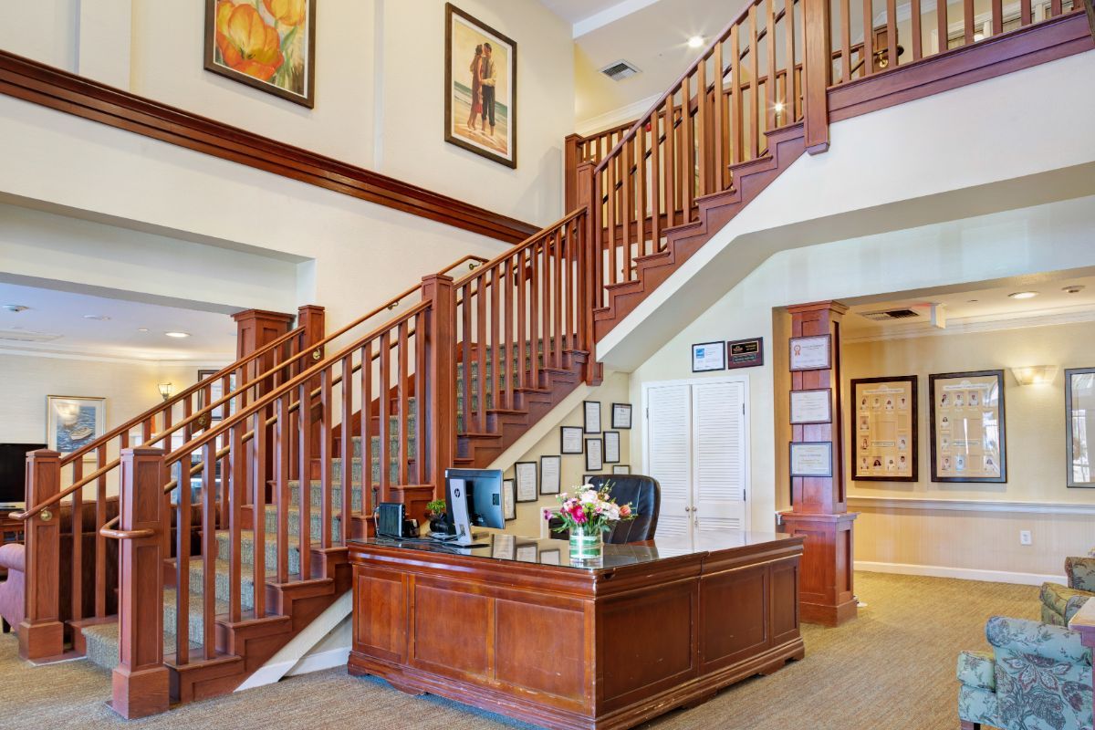 Lobby, Sunrise of Claremont