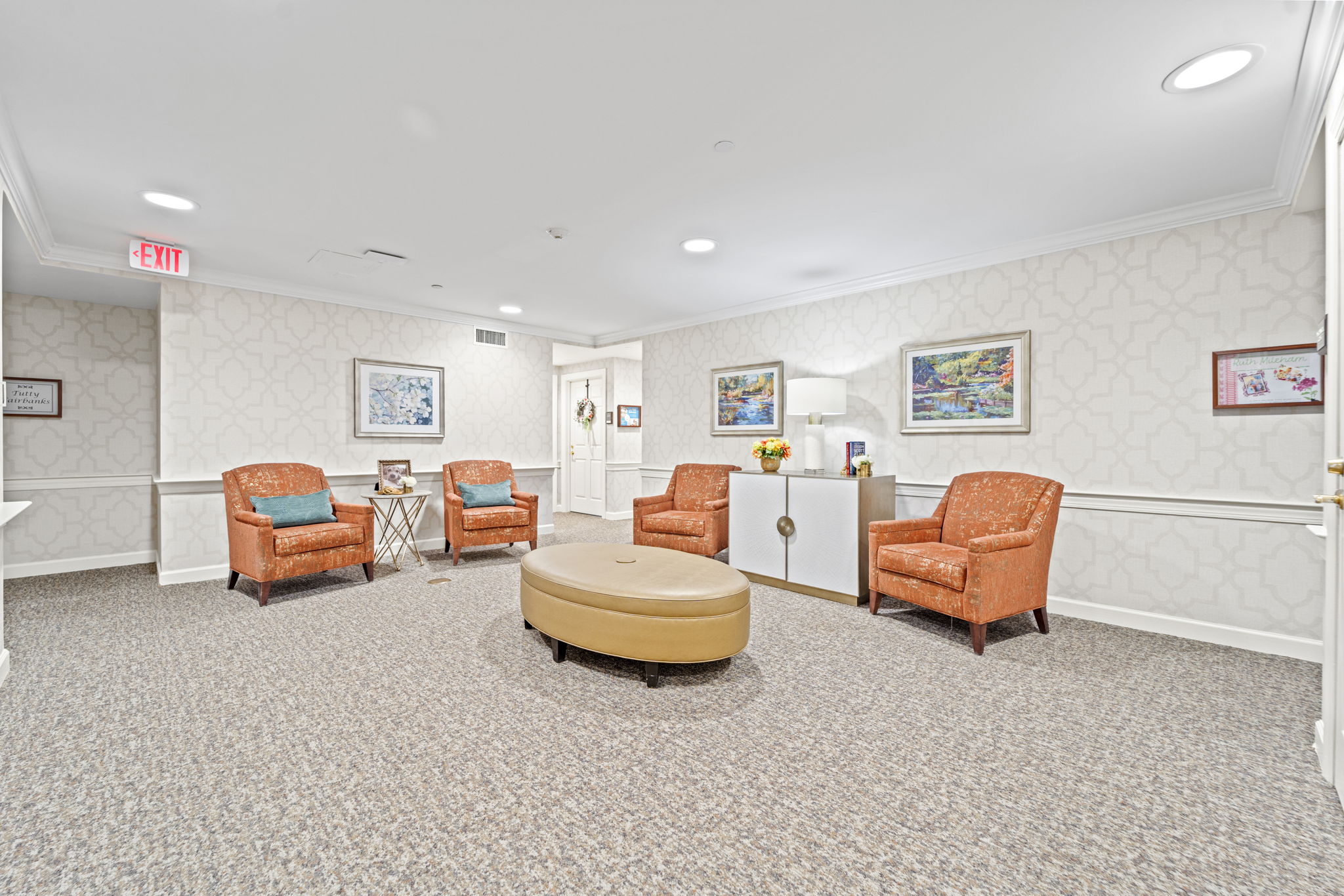 Sitting Room | Sunrise of Falls Church 
