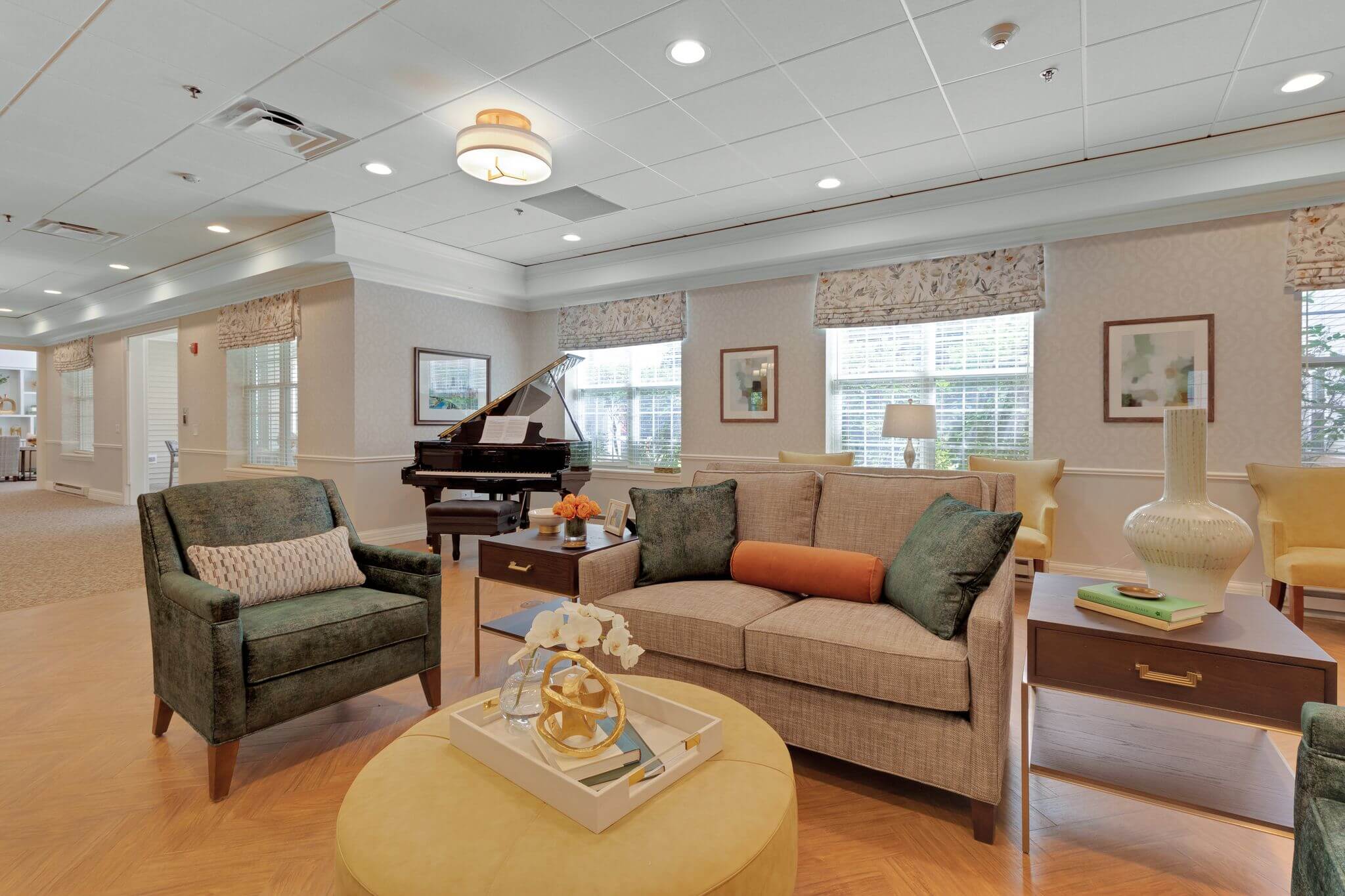 Living Room | Brighton Gardens of Wheaton 