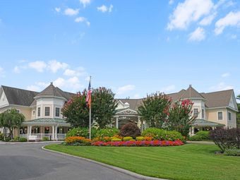 Exterior | Sunrise of Dix Hills