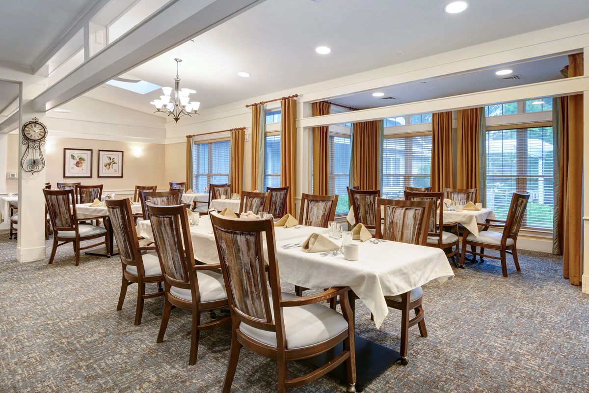 Sunrise of Boulder Dining Room