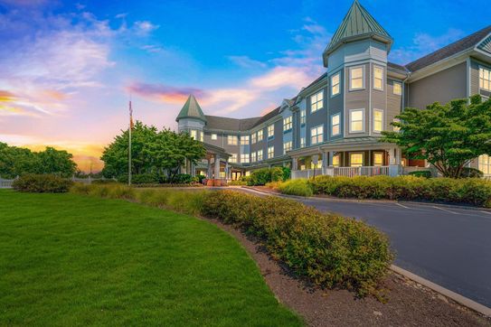 Sunrise of Paoli I exterior