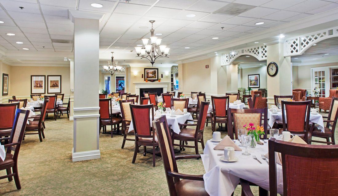 Dining Room at Brighton Gardens of Dunwoody, GA