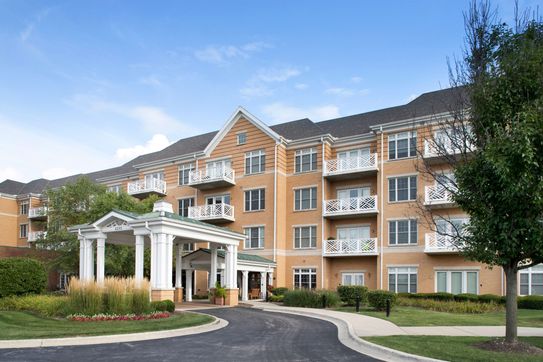 Sunrise of Fountain Square | Lombard, IL