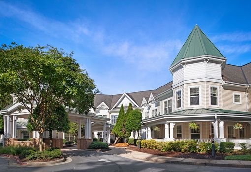 Assisted Senior Living in Marietta, GA | Sunrise at East Cobb