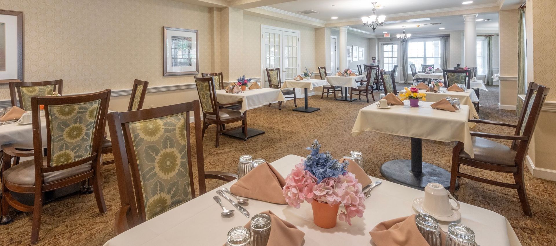 Virtual Tour & Photo Gallery Sunrise of Springfield, VA